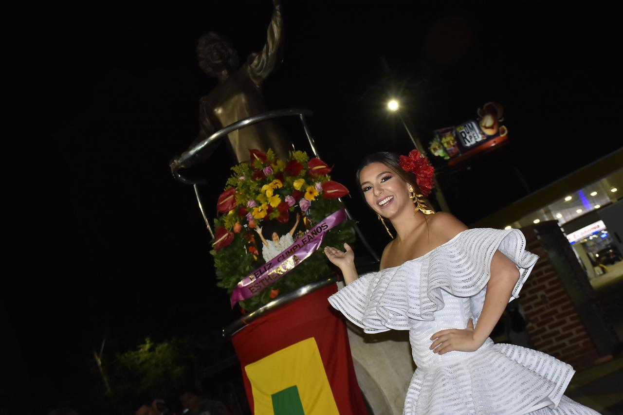 La Reina del Carnaval, Carolina Segebre hizo presencia en el evento.