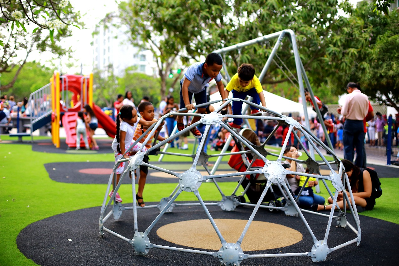 La recreación de los niños barranquilleros está en los parques.