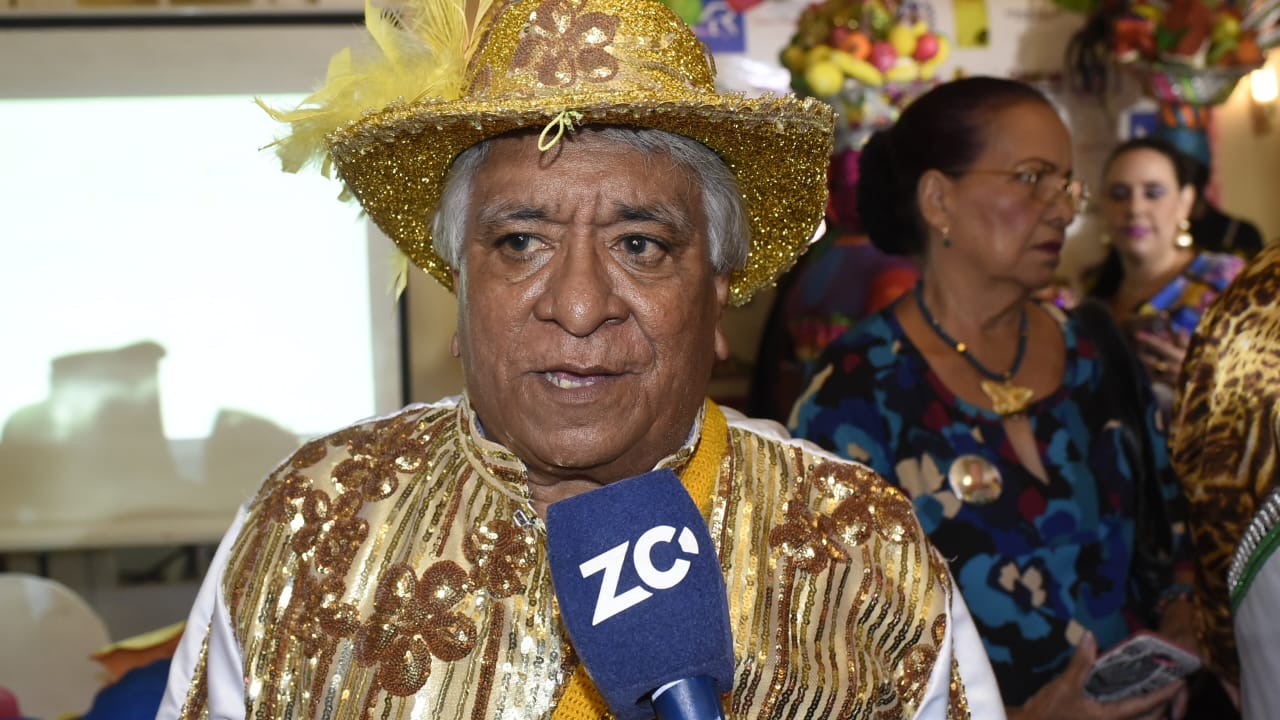 Robinson Albor, Rey Momo vitalicio del Carnaval de la 44.