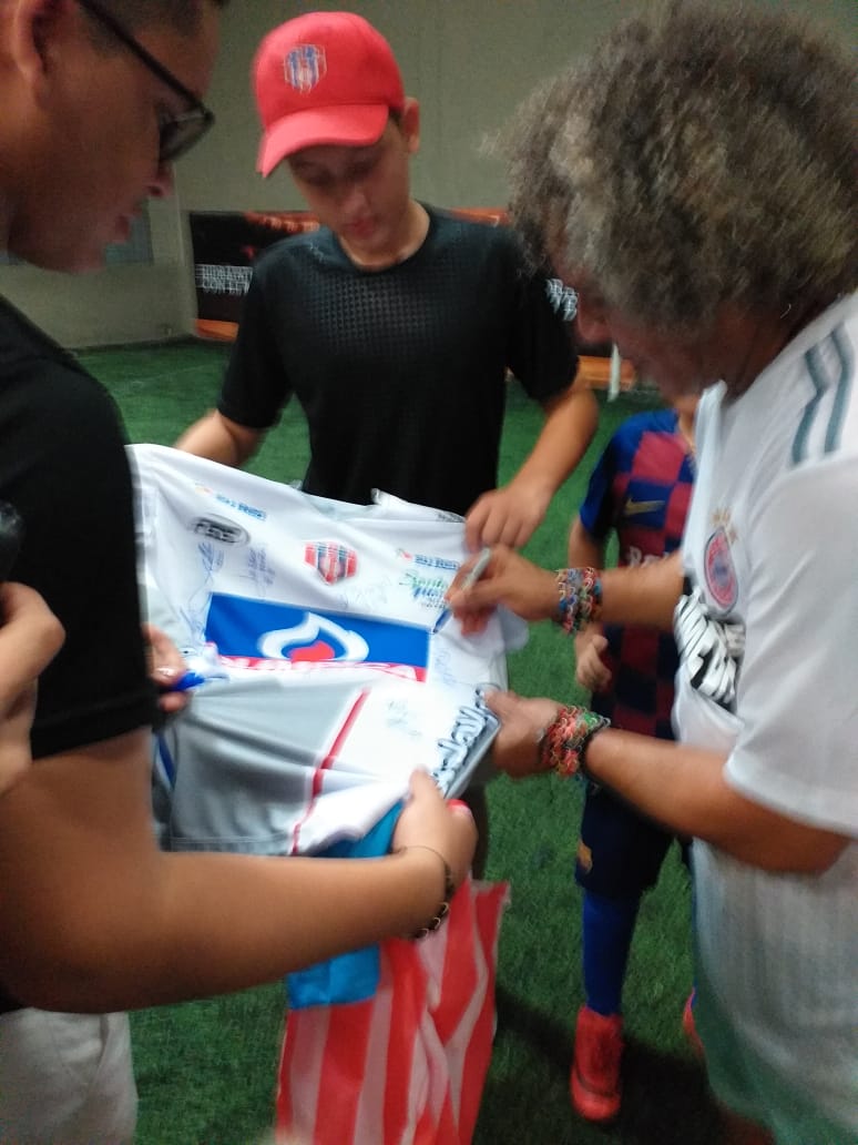 El nuevo técnico de Millonarios compartió con los samarios. 