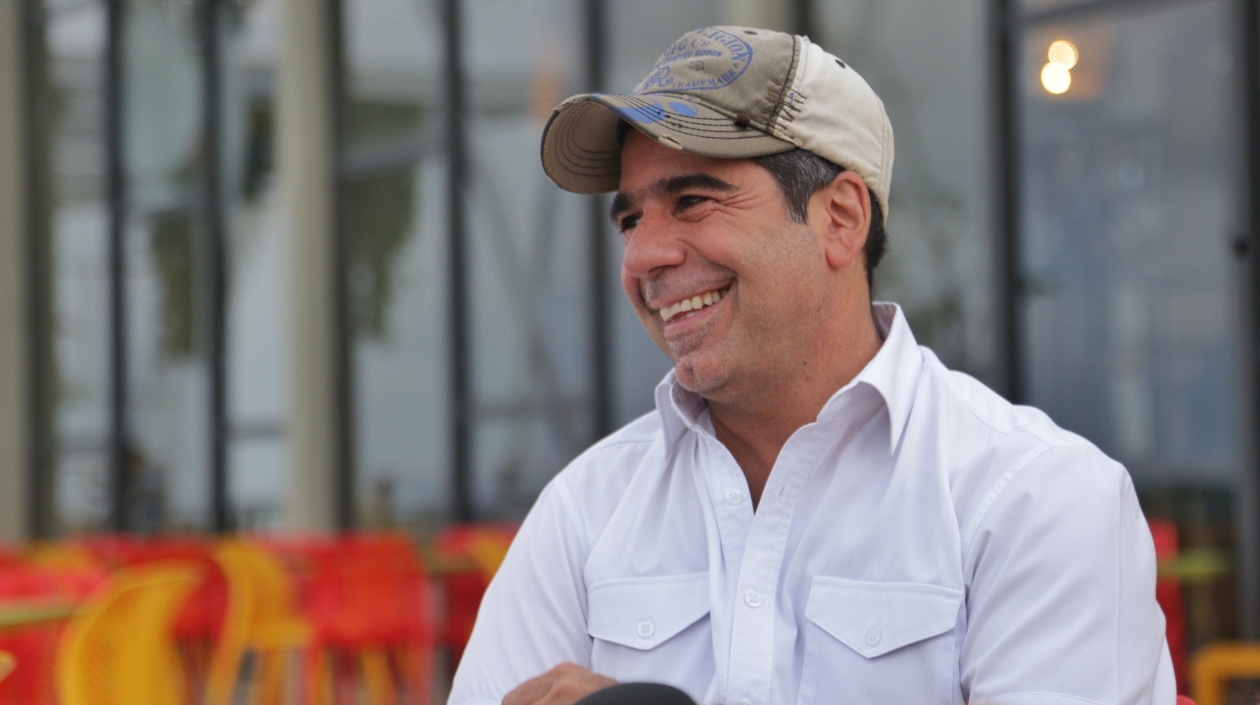 El Alcalde de Barranquilla, Alejandro Char, en el Caimán del Río.