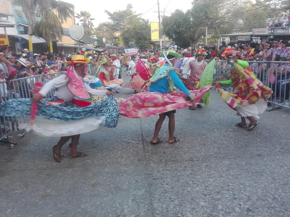 Danza de las Auténticas Farotas de Talaigua Nuevo.