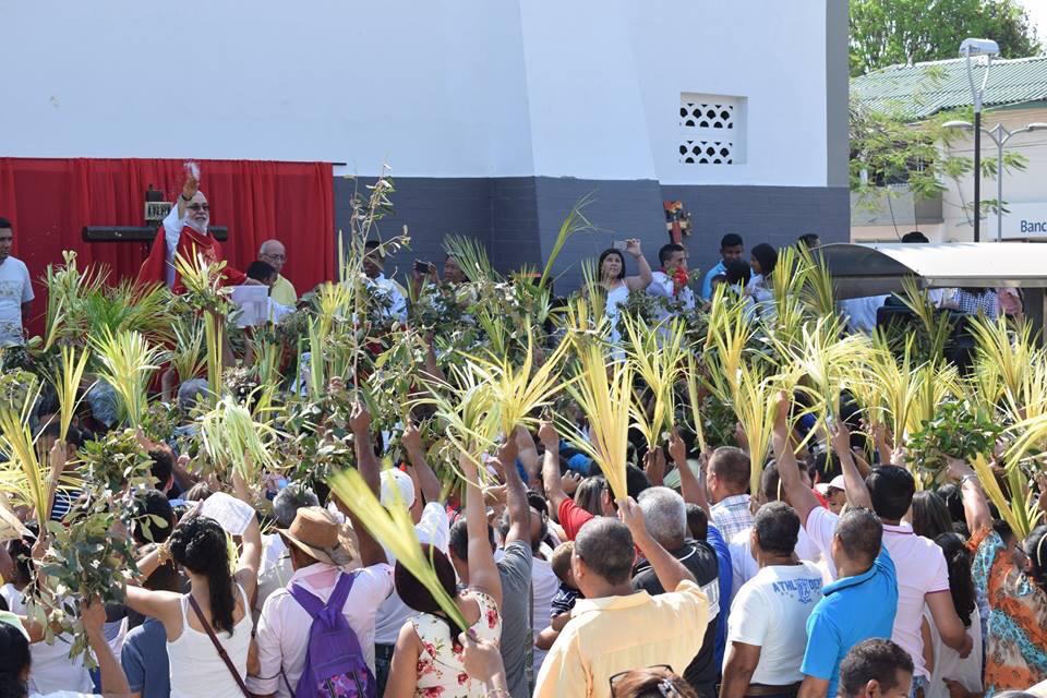 Nutrida participación de habitantes de Galapa en la apertura de la Semana Santa.
