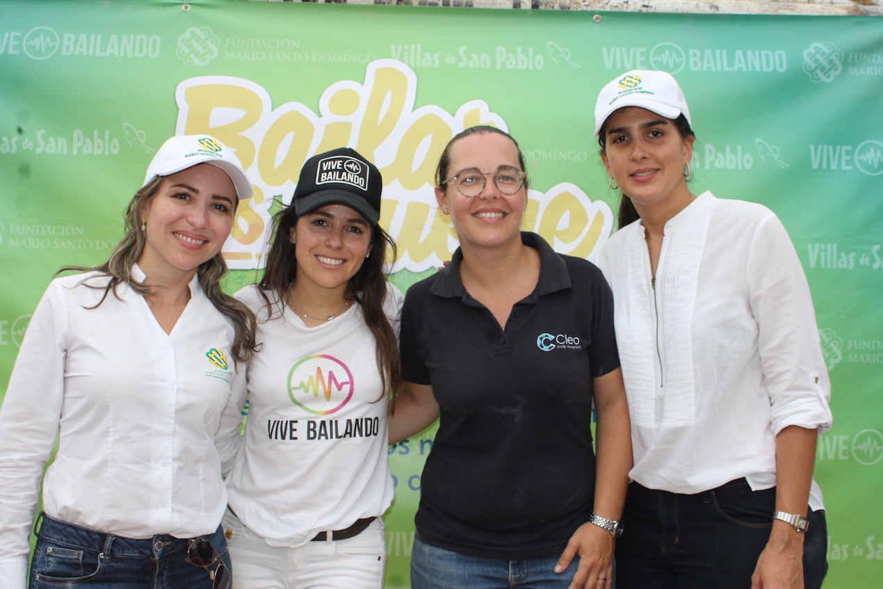 Natalia Rodríguez, directora social de la FMSD en Villas de San Pablo; Clemencia Vargas, directora de Vive Bailando; Cecile Lavergne, directora de CLEO, y  Mariam Ajami, directora social de la FMSD.