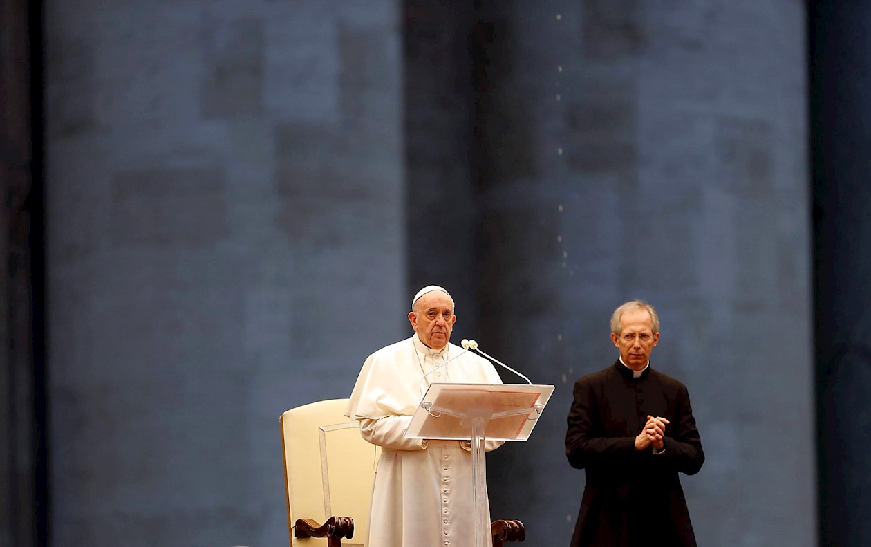 El Papa Francisco durante la bendición Urbi et Orbi.