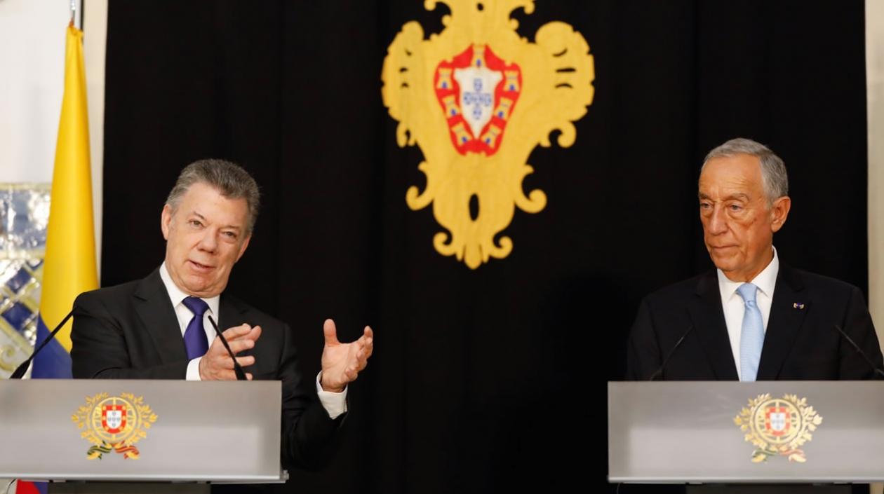 Los presidentes de Colombia, Juan Manuel Santos, y de Portugal, Marcelo Rebelo de Sousa
