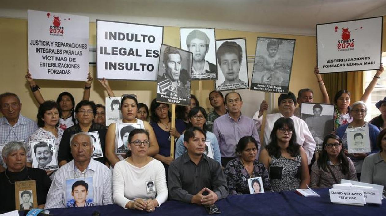 Familiares de las víctimas del expresidente Alberto Fujimori.