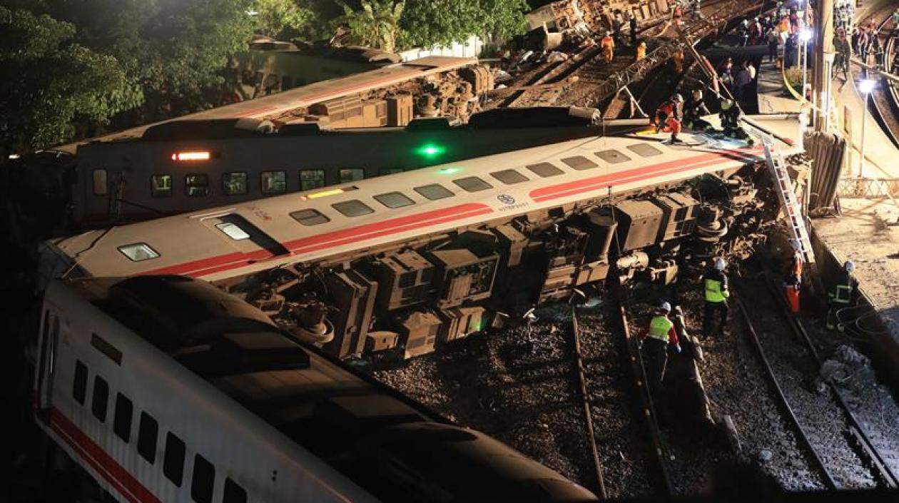 Así quedó el tren tras el accidente. 