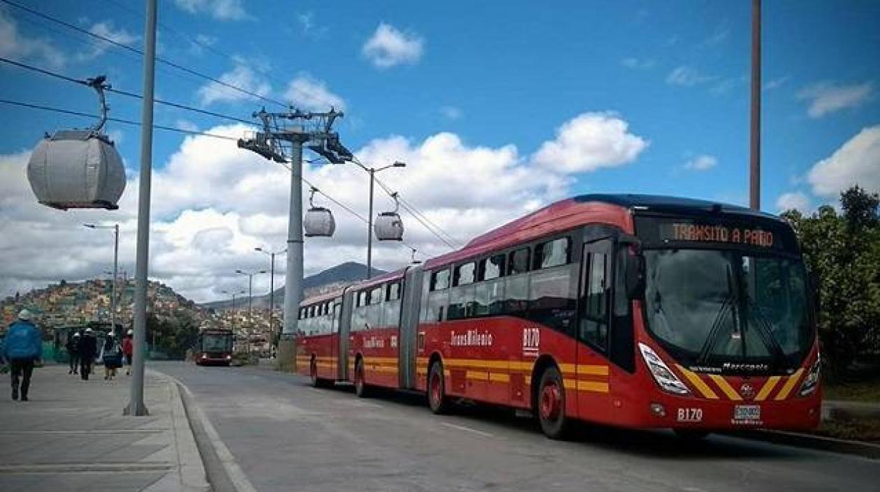 Fueron adjudicadas dos licitaciones públicas para renovar y operar los buses de las Fases I y II de TransMilenio.