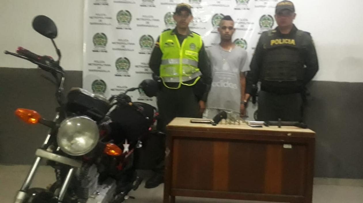Leider David Ramíyez Archibold fue capturado por el hurto de una moto. Le encontraron además un revólver.