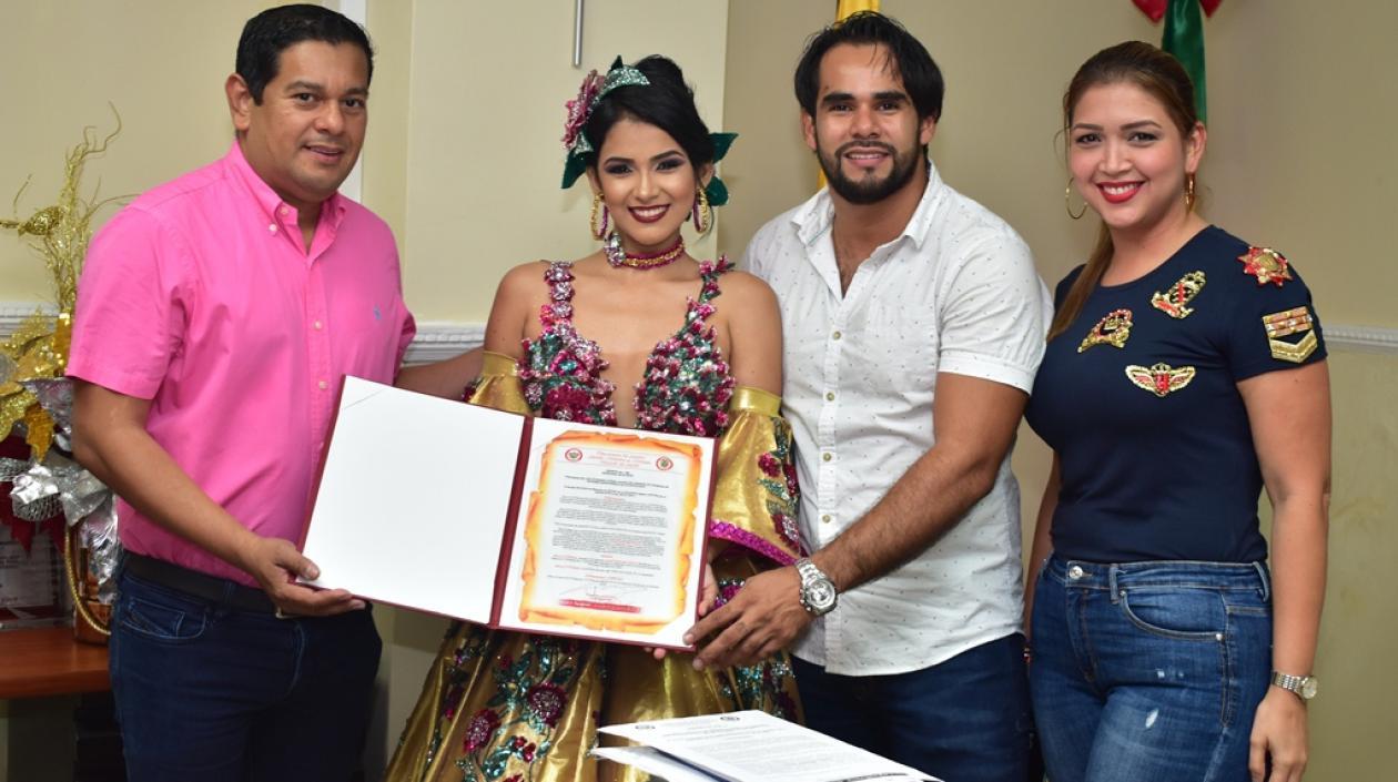 Lauren María Martínez Varela recibe el decreto como Reina del Carnaval de Malambo 2019