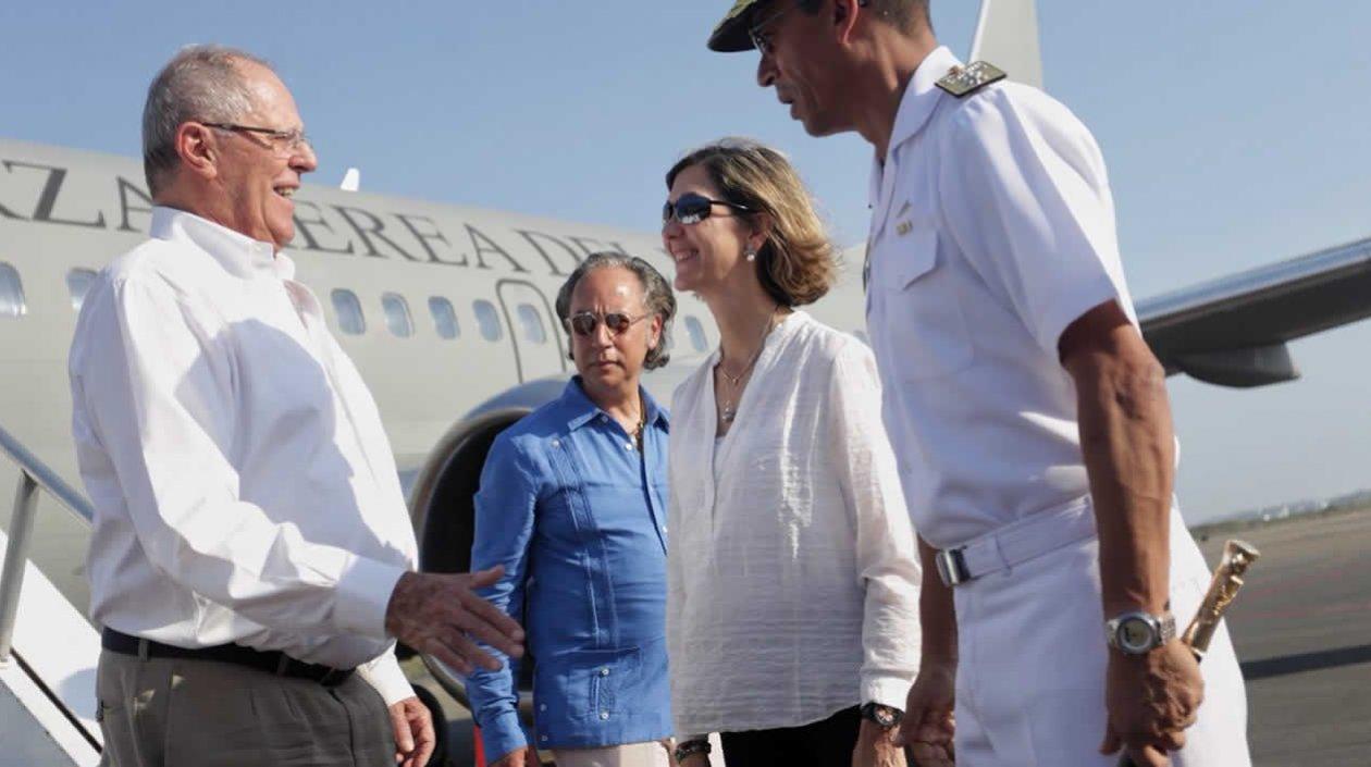Viceministra de Relaciones Exteriores, Patti Londoño, recibió al Presidente de Perú, Pedro Pablo Kuczynski, a su llegada a Colombia. 