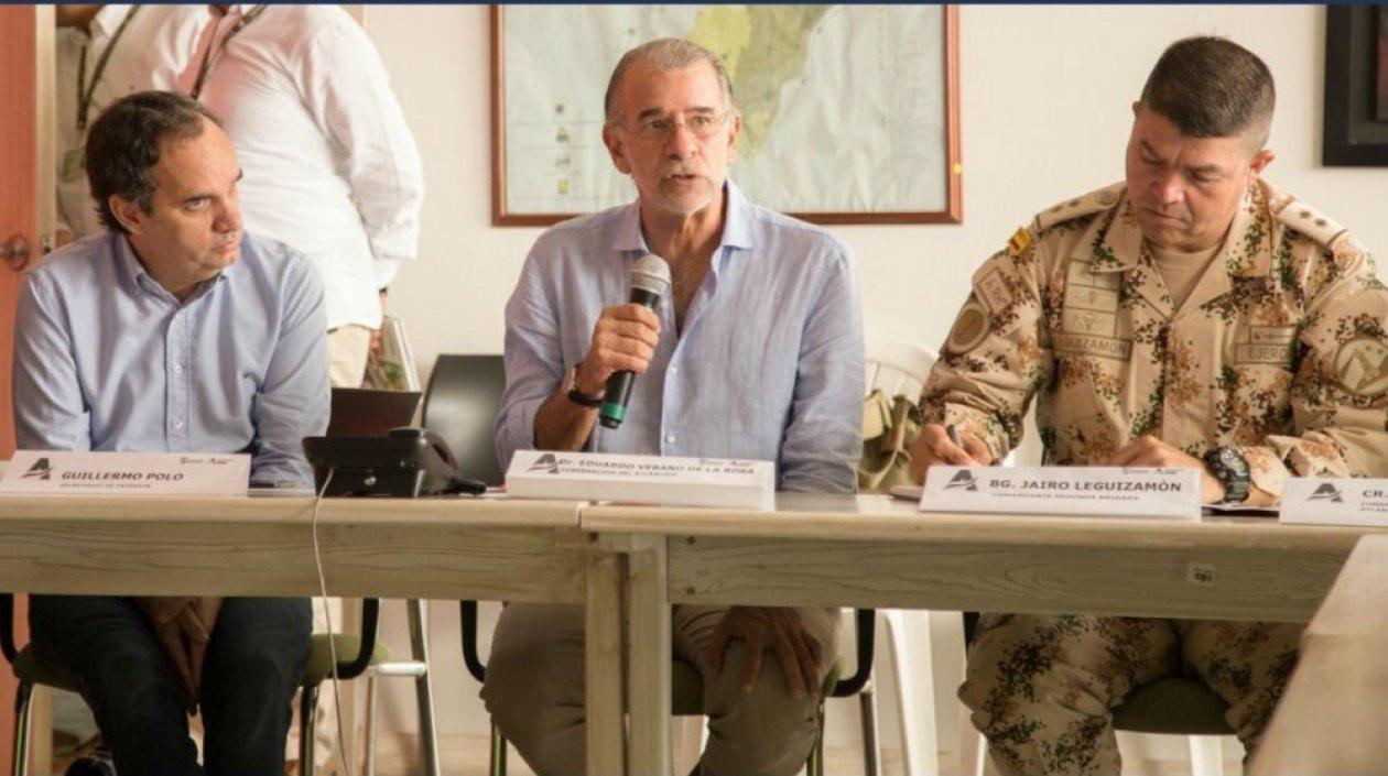  El secretario del Interior, Guillermo Polo Carbonell, Guillermo Polo,  el Gobernador Verano y el comandante de la Segunda Brigada, brigadier general Jairo Leguizamón, durante el Consejo de Seguridad.