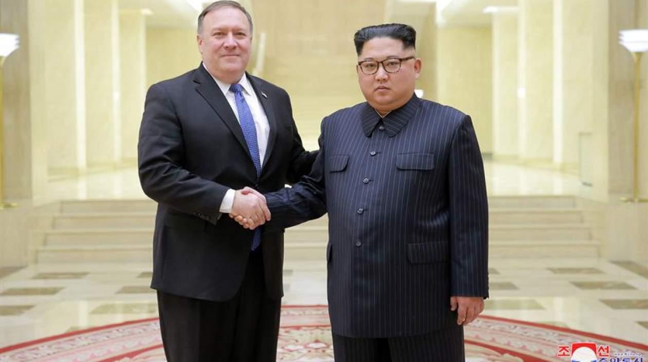El secretario de Estado de EE.UU., Mike Pompeo y el líder norcoreano, Kim Jong-un.