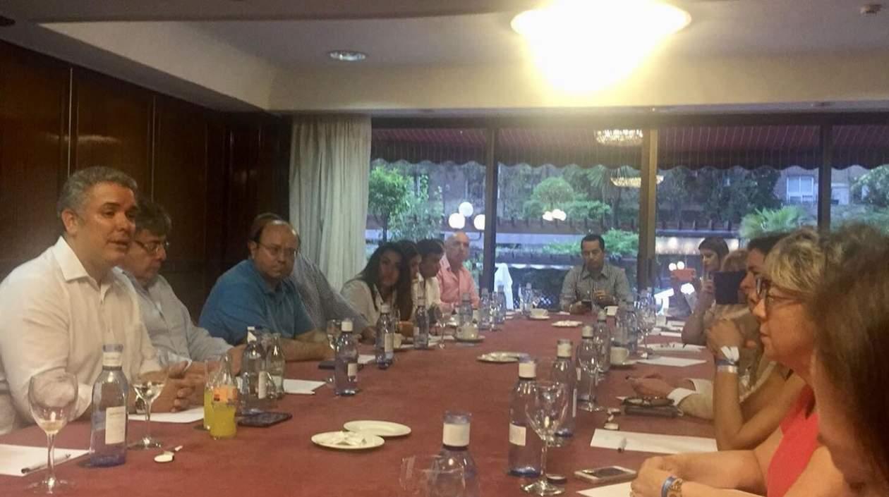 Iván Duque reunido en Madrid con colombianos residentes en Europa.