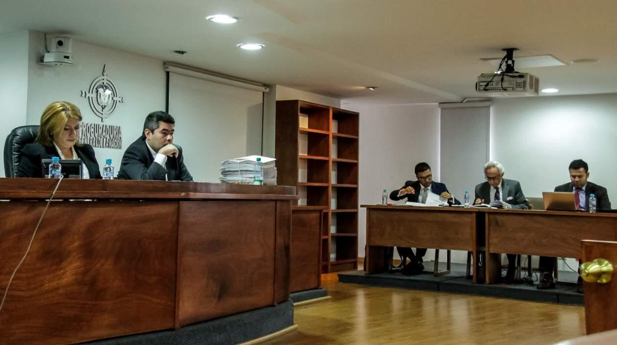 Audiencia en la que la Procuraduría suspendió por 11 meses al alcalde de Popayán, César Cristian Gómez.