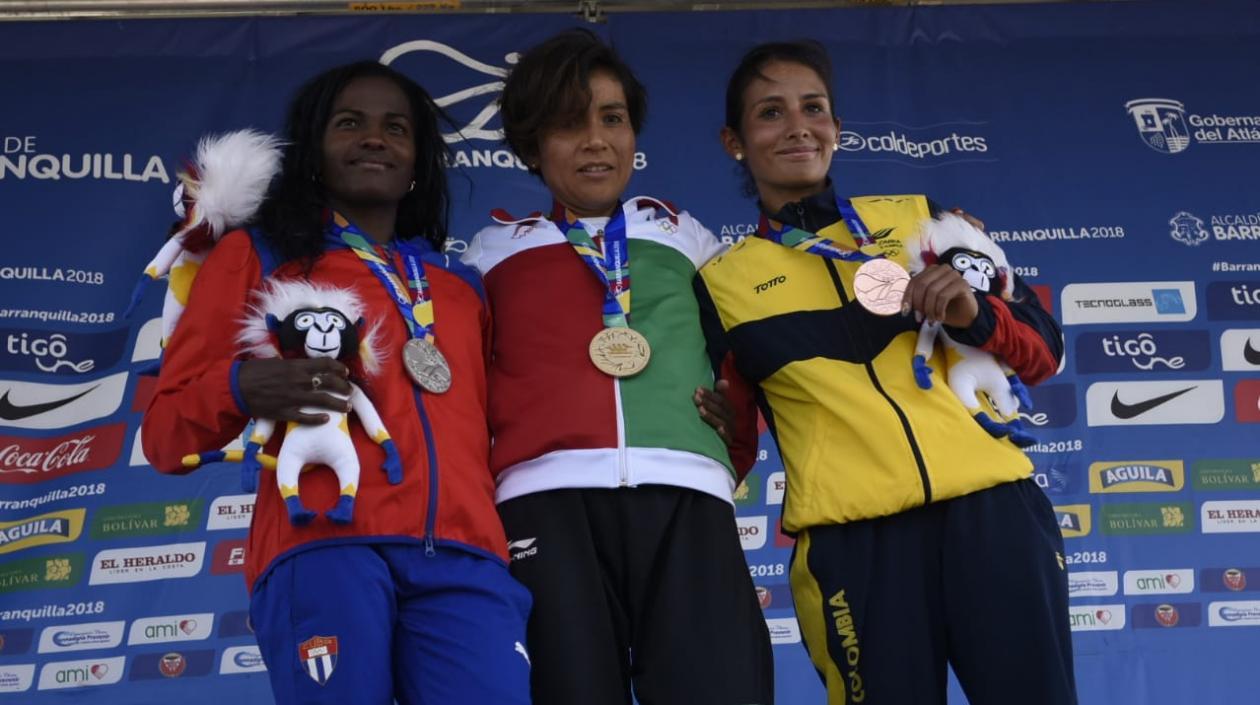 La atleta mexicana Madai Pérez ganó el oro en maratón.