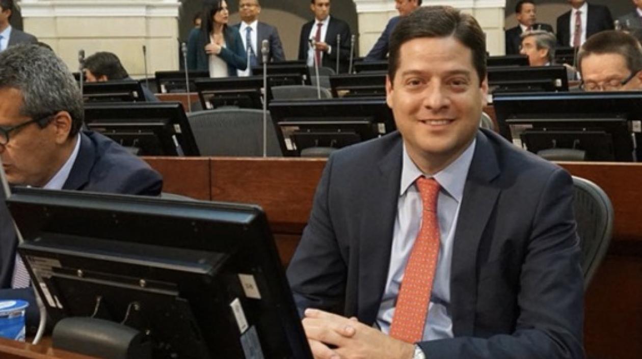 Mauricio Gómez Amín, Senador de la República.