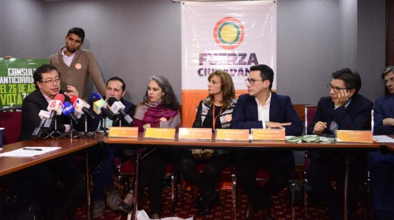 Fuerza Ciudadana y la Colombia Humana, unidos por la consulta anticorrupción.