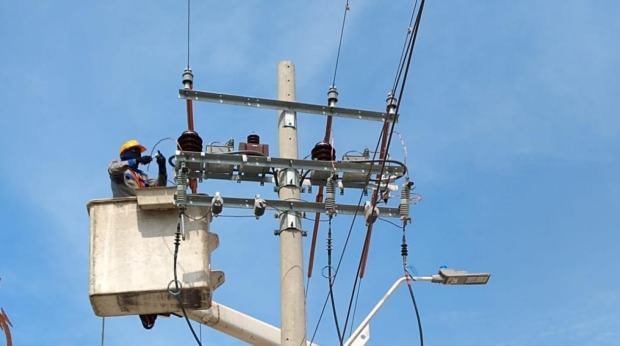 Electricaribe reubicará redes y postes del circuito Pumarejo.
