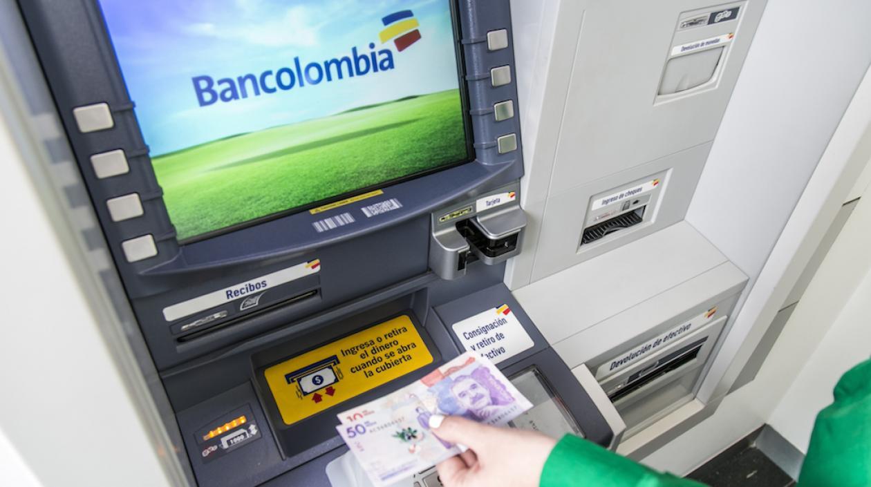 El Banco de Colombia asegura a la víctima que solo le dará respuesta la próxima semana.