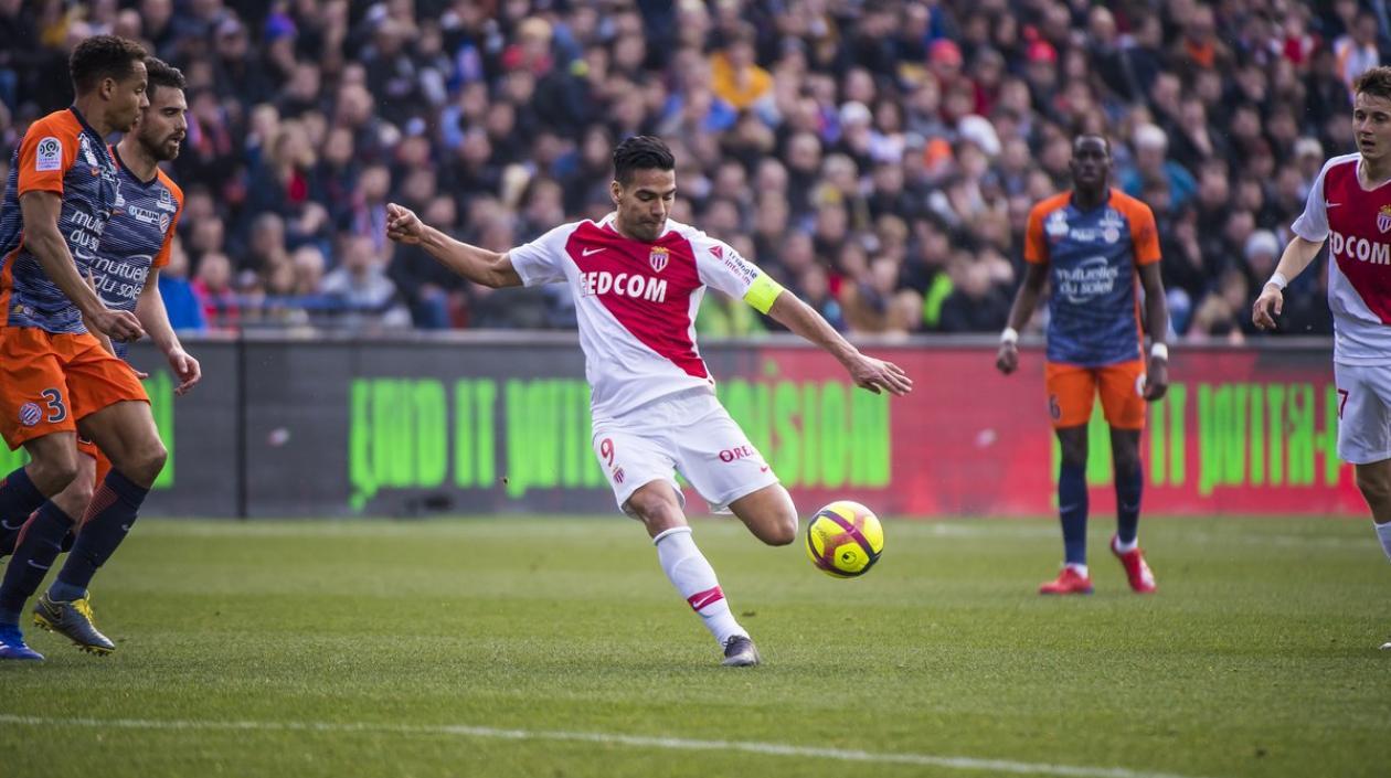 Falcao anota el gol del AS Mónaco. 