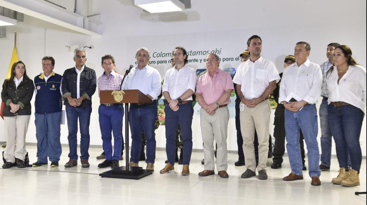 El Presidente da declaraciones al término de su visita al Puesto de Mando Unificado del Proyecto Hidroituango, en Antioquia.