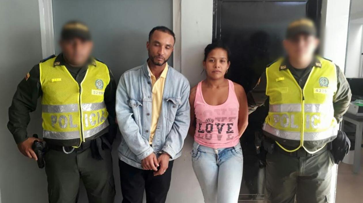 Steven Ricardo Núñez Escolar y Brenda Patricia Torres Rodríguez, capturados por la Policía.
