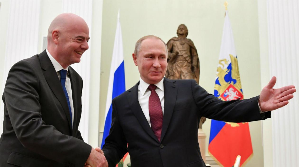 Gianni Infantino y Vladimir Putin, en una reunión. 