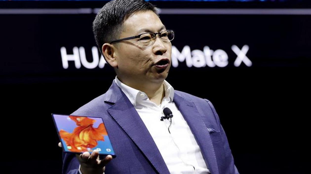 Richard Yu, CEO Huawei, durante la presentación del Mate X.