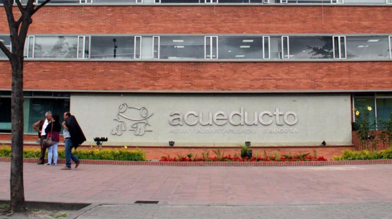 Empresa de Acueducto de Bogotá es la que más debe devolver a sus usuarios.