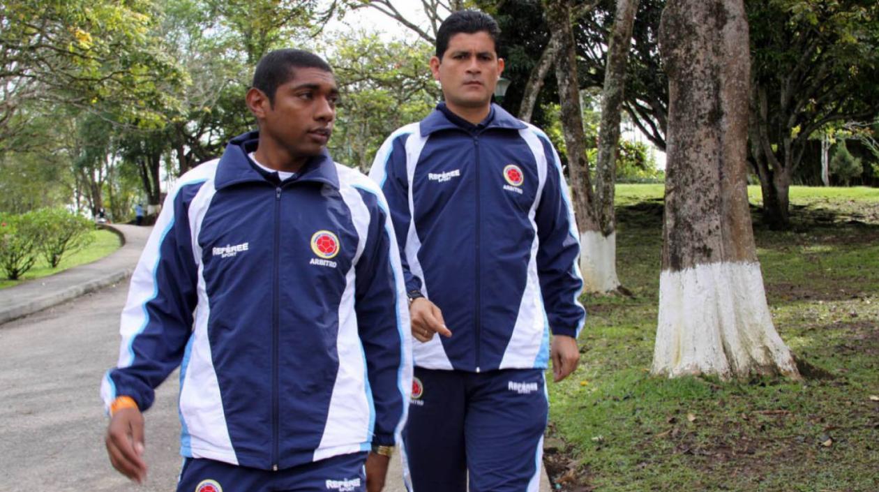 Imer Machado y Oscar Julián Ruiz, ex árbitros colombianos. 