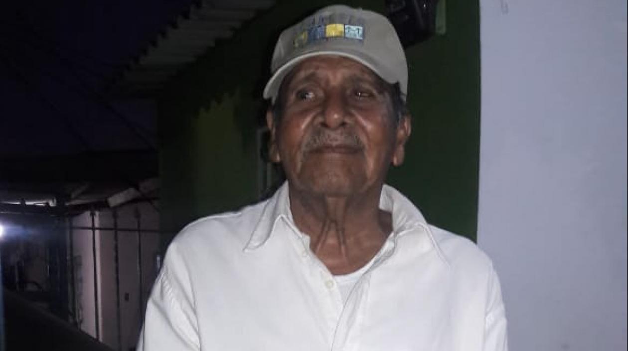  Ernesto Sánchez Rovira, anciano que está desaparecido tras salir de su casa en el barrio San Isidro.