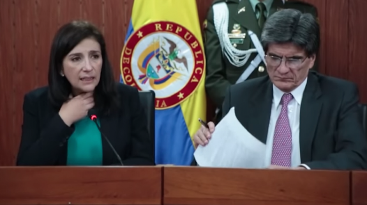 La Presidenta de la Corte Constitucional, Gloria Ortiz, y el magistrado Antonio Lizarazo.