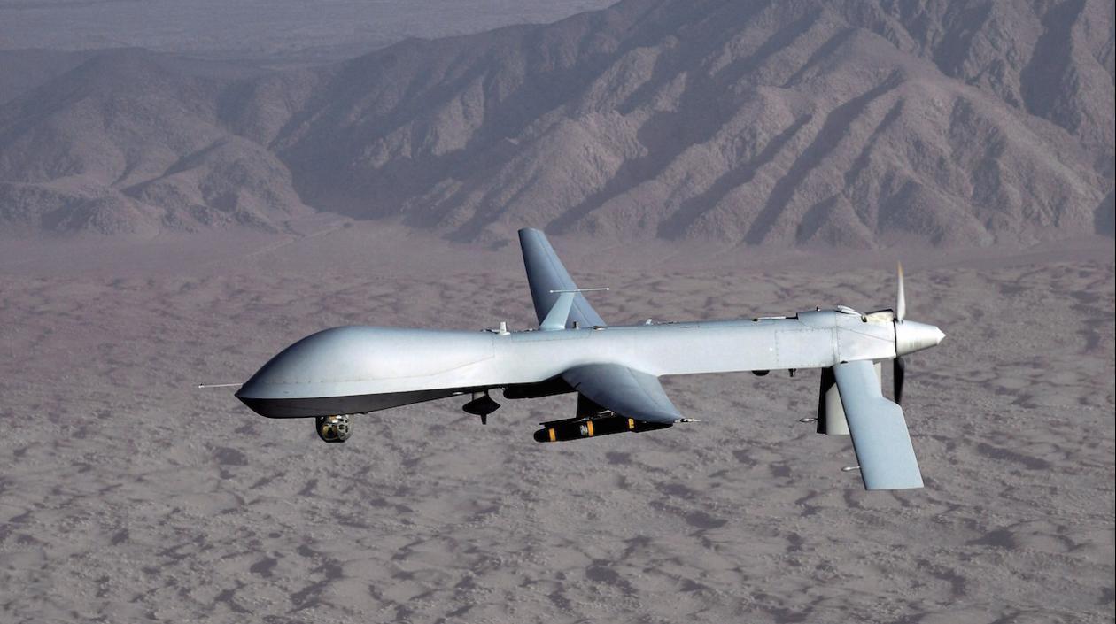  Imagen facilitada este jueves por las Fuerzas Aéreas estadounidenses, que muestra un MQ-1 Predator sobrevolando una localización desconocida.