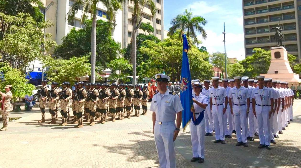 Las Fuerzas Armadas en el Paseo Bolívar de Barranquilla,