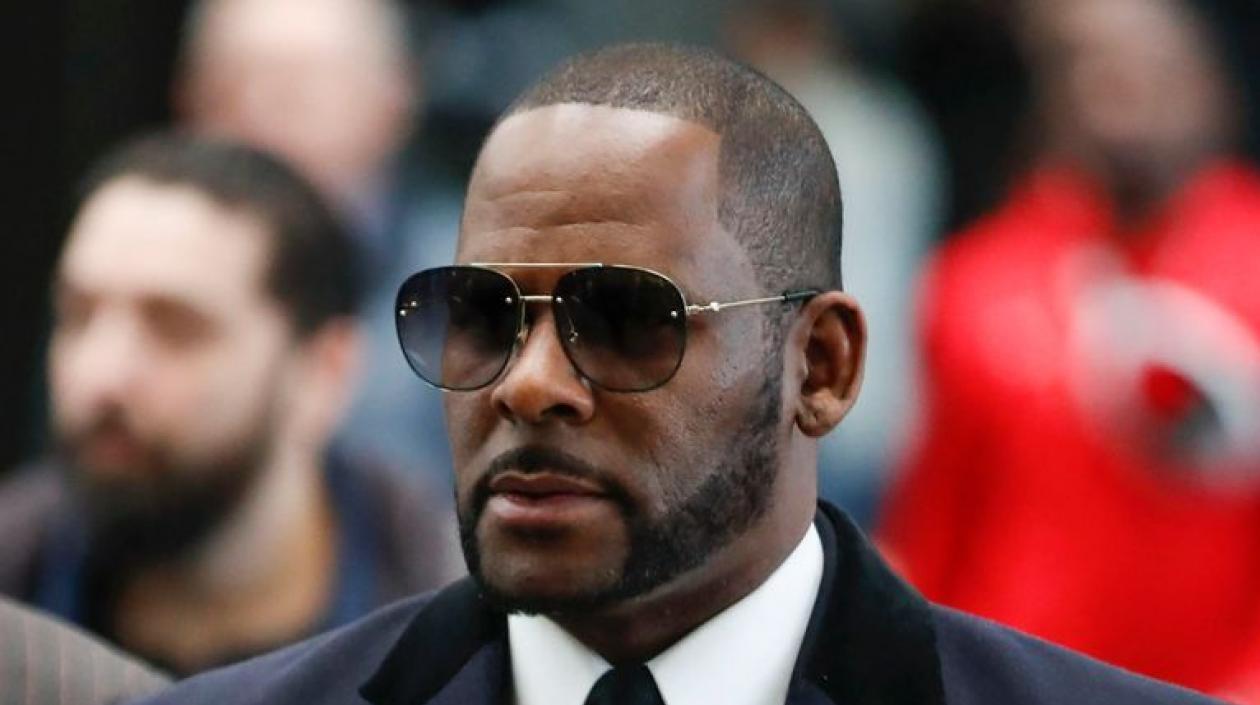 El rapero R. Kelly es acusado nuevamente de cometer delitos sexuales.