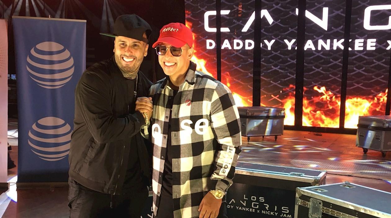 Los cantantes de reguetón Nicky Jam y Daddy Yankee.