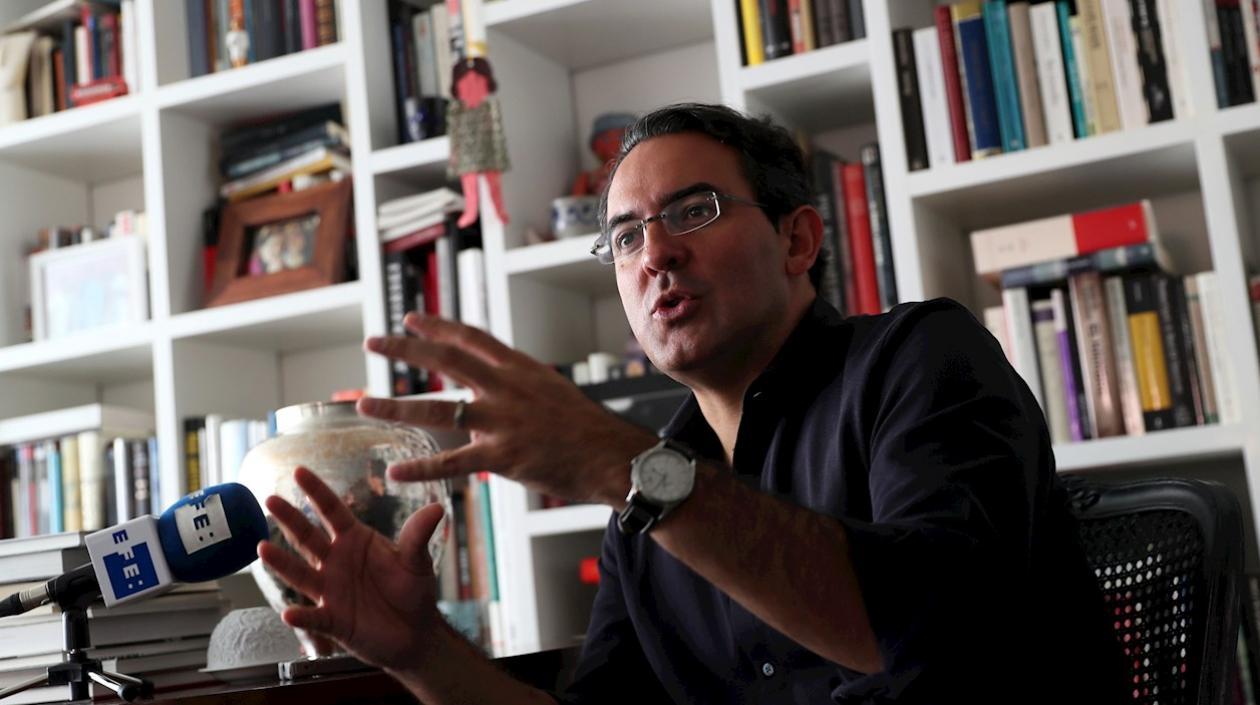 En la imagen, el escritor colombiano Juan Gabriel Vásquez. 