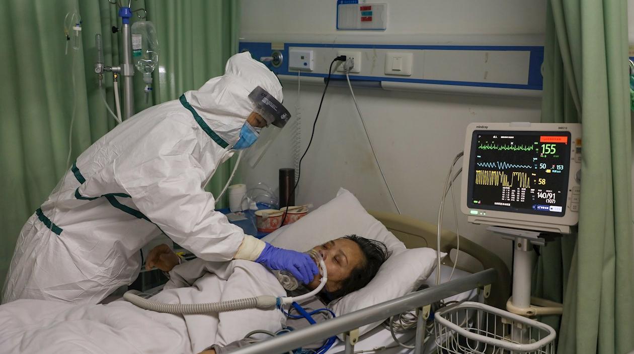 Las autoridades sanitarias chinas han realizado seguimiento médico a 345.498 pacientes .