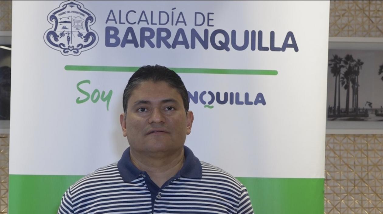 El secretario de Salud, Humberto Mendoza.