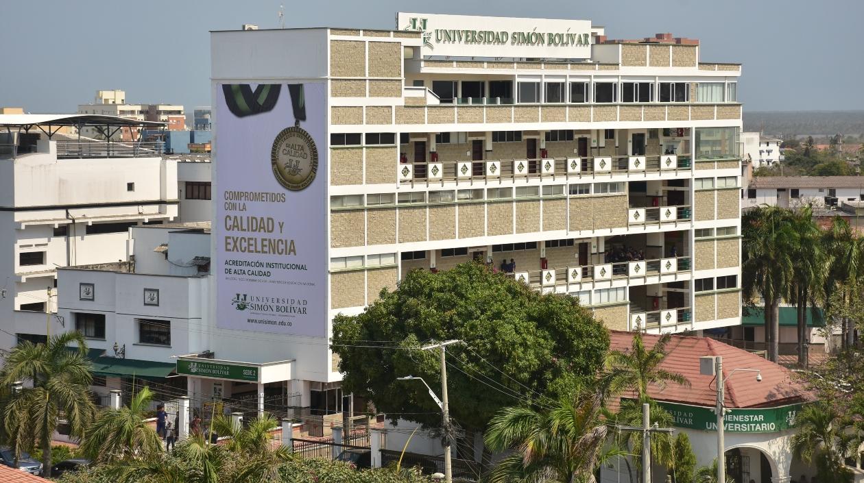 Fachada de Universidad Simón Bolívar.