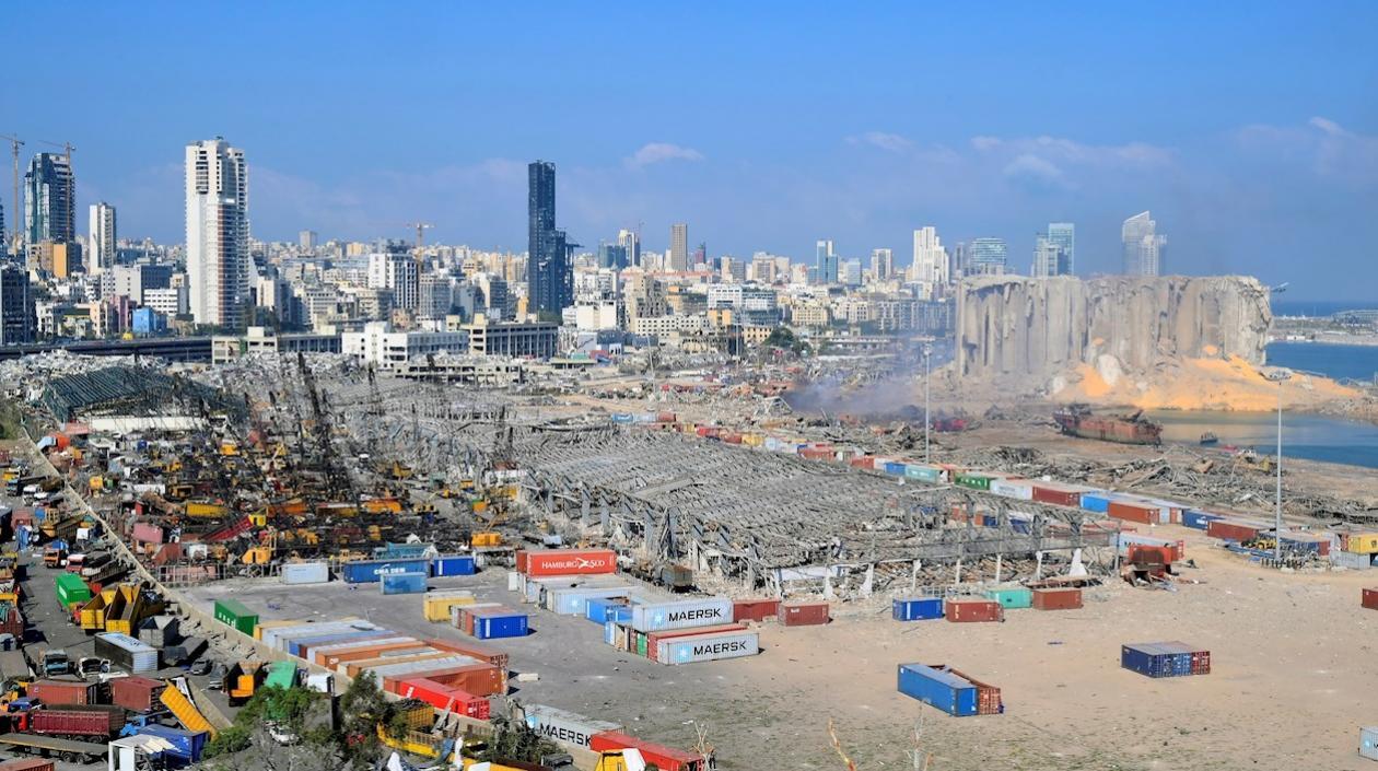 Así quedó el puerto de Beirut tras la explosión.