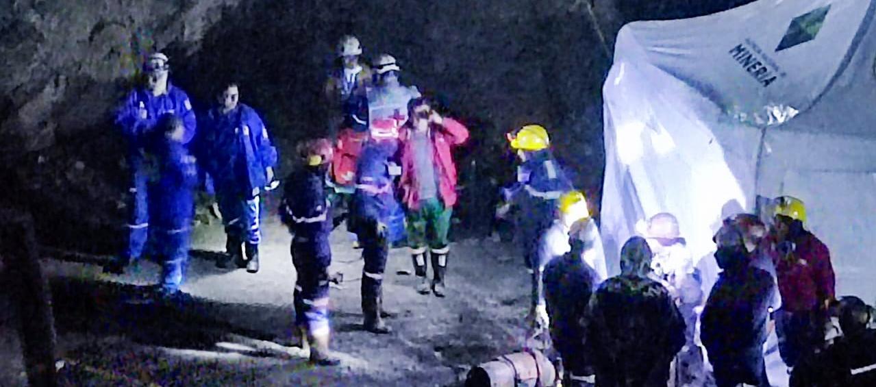 Operativos de búsqueda de los mineros atrapados.