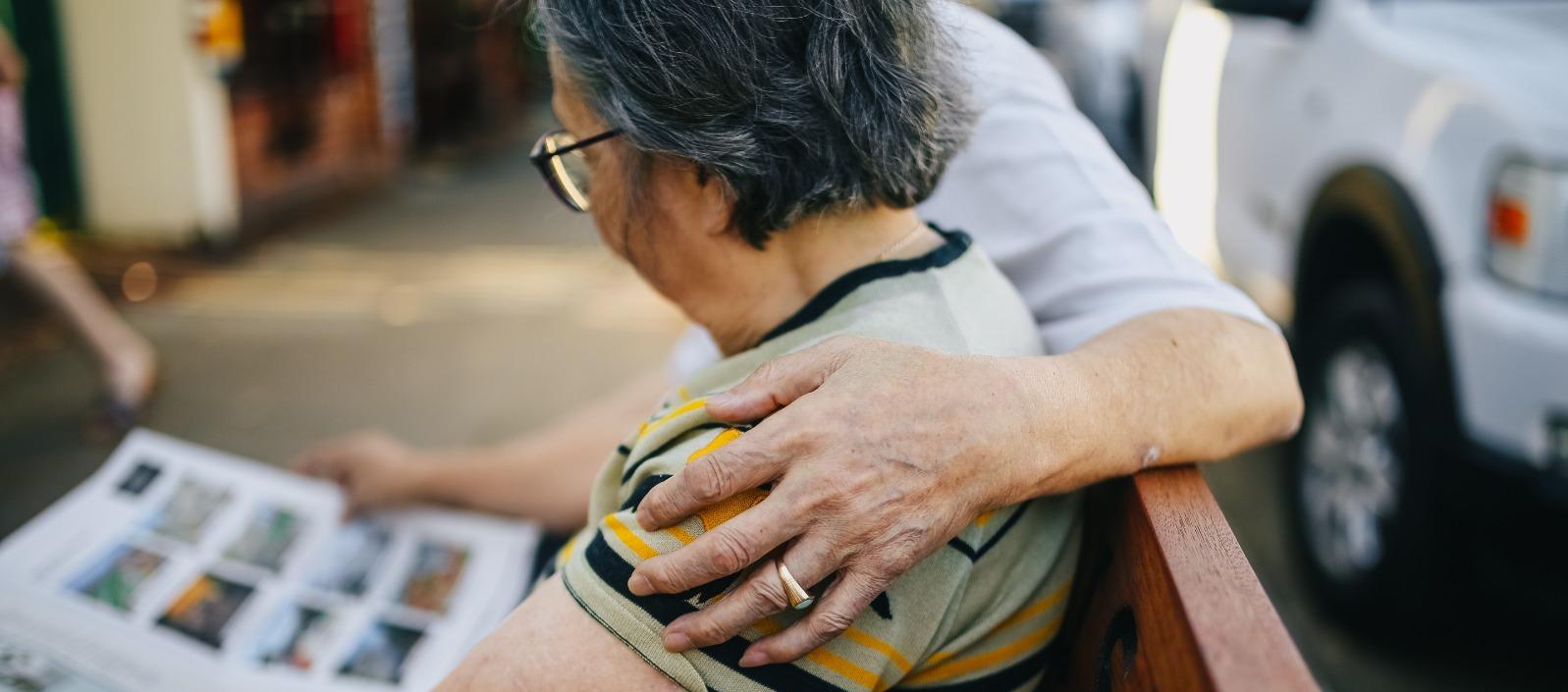 Personas latinas son más propensas a sufrir Alzheimer.