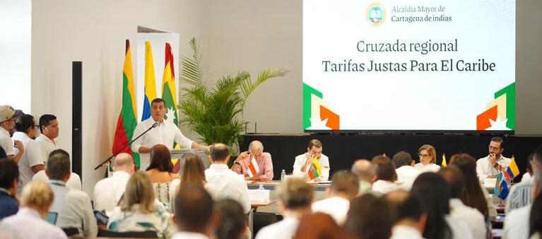 El alcalde Dumek Turbay en una intervención de la Cumbre Caribe. 