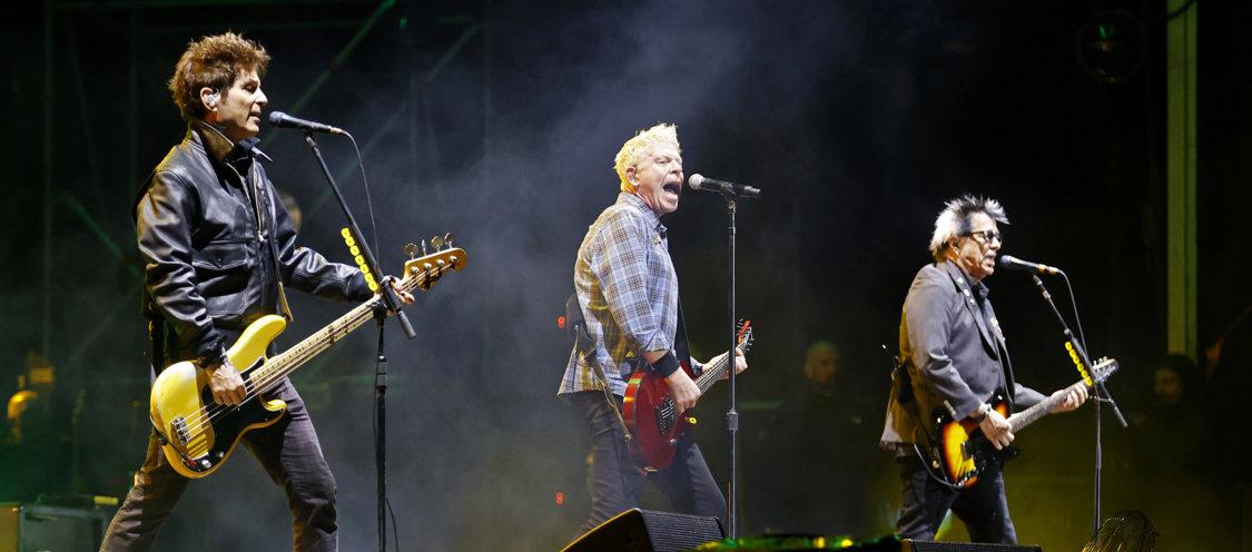 The Offspring puso al público a cantar sus éxitos ‘The kids aren’t alright’ y ‘Self esteem’.