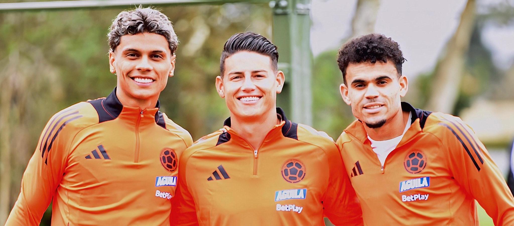 Richard Ríos, James Rodríguez y Luis Díaz durante el entrenamiento de este martes. 