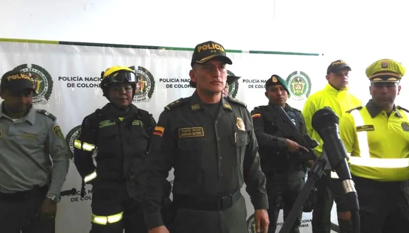 El General Mariano Botero reportando la captura de alias 'Vidal', en Soledad.