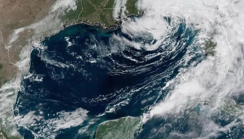 La tormenta tropical Néstor se convirtió este sábado en un ciclón postropical frente a la costa noroccidental de Florida.